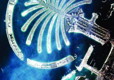 الإمارات تزيل الستار عن أول عمل رسمي للقمر الصناعي "خليفة سات"