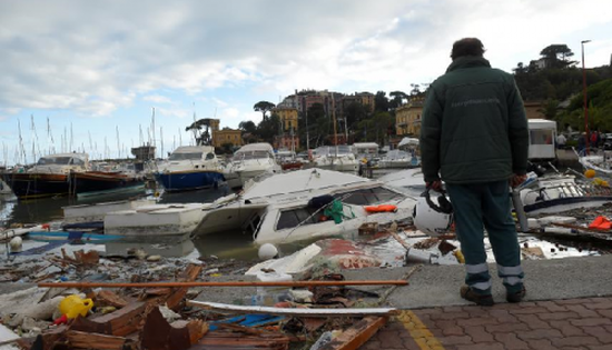 العواصف تقتل 29 شخصا في إيطاليا 