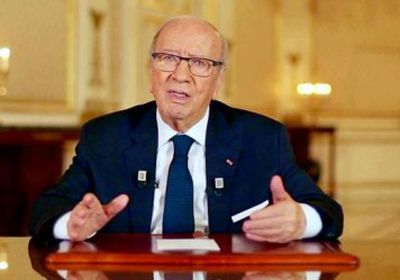 السبسي يمدد حالة الطوارئ في تونس