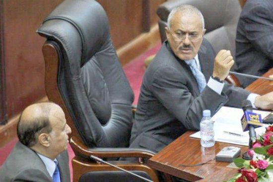 ناشط سياسي: حكومة هادي نسخة مطورة من نظام "صالح"