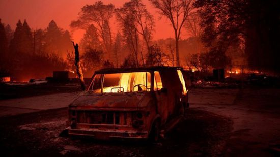 "صور" حرائق كاليفورنيا تسبب الرعب لنجوم هوليود