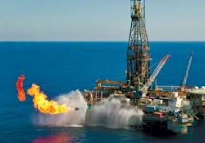 وزير الطاقة السعودي: سنخفض إمدادات النفط للأسواق العالمية 