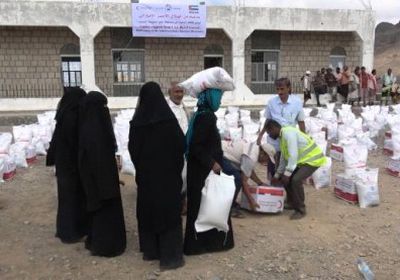 بـ1000 سلة غذائية.. الهلال الإماراتي يلبي احتياجات مديرية المسيمير بلحج