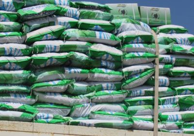 شاهد.. ضبط 3 قاطرات محملة بأسمدة مهربة بمديرية الملاح