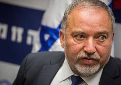 توقعات باستقالة وزير الدفاع الإسرائيلي