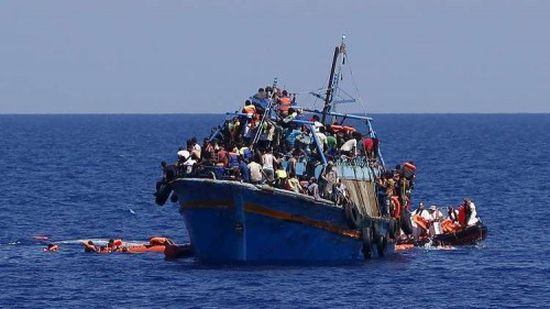 أنقذتهم من الغرق.. 94 مهاجراً ليبياً يرفضون النزول من سفينة