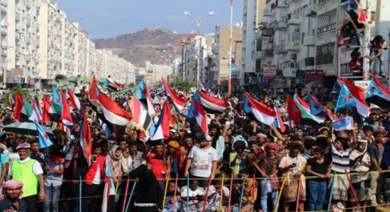 ناشط سعودي: الحلول السياسية باليمن لن تنجح بدون استقلال الجنوب