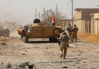 اعتقال خمسة مطلوبين بعملية عسكرية قرب الشريط الحدودي بين العراق وسوريا 
