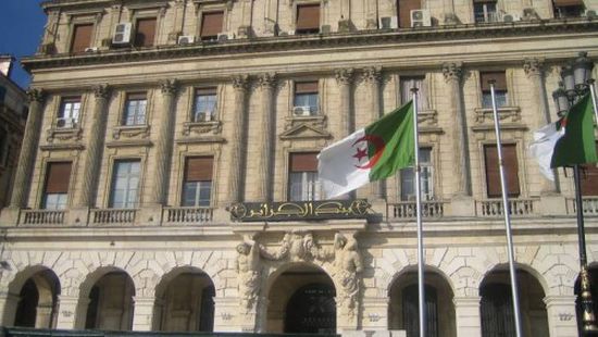 الجزائر تعلن زيادة احتياطياتها من النقد الأجنبي