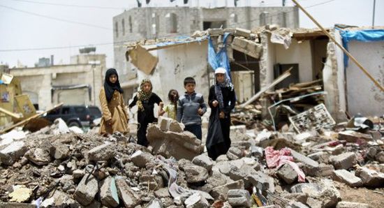 الصليب الأحمر: الحياة في اليمن موت ودمار وجوع