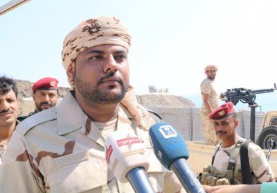 الجابري يرد على شائعات منع محافظ حضرموت من زيارة منفذ الوديعة.. ماذا قال؟