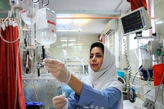 إيران تواجه أزمة حادة في نقص الممرضات