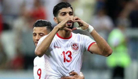 الاتحاد التونسي يفكر في إيقاف نجم المنتخب 