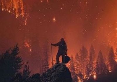 السلطات الأمريكية تسيطر على حرائق كاليفورنيا بنسبة 95%