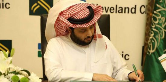 تركي آل الشيخ يهاجم اتحاد الكرة السعودي