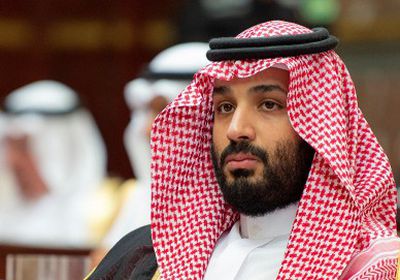 ماذا يفعل محمد بن سلمان في مركز تجاري بالإمارات؟ «فيديو» 