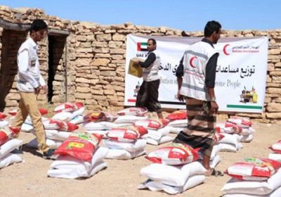 ١٨٠ طنا.. حصيلة المساعدات الغذائية للهلال الإمارتي بالساحل الغربي خلال ٥ أيام 