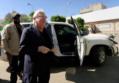 نتائج عكسية لزيارة "غريفيث" لليمن ..وتحرير الحديدة بالقوة أمر مطروح