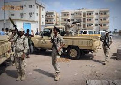 قوات الأمن تلقي القبض على 5 تجار سلاح بعدن