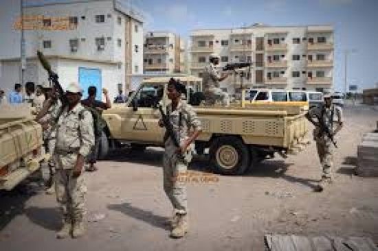 قوات الأمن تلقي القبض على 5 تجار سلاح بعدن