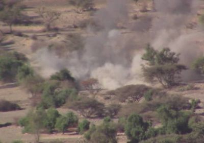 مواجهات شرسة في جبهة الشريجة والمليشيات تستخدم المواطنين دروع بشرية