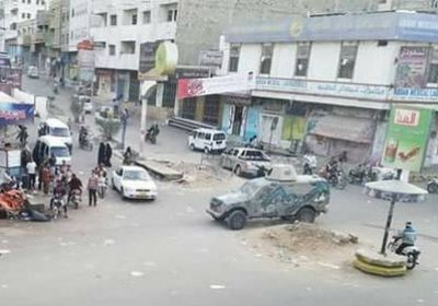 مصرع مواطن إثر اقتحام مسلحين مبنى الجوازات بتعز
