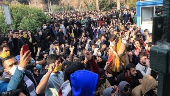 محاولات إيرانية لوقف التظاهرات ضد الملالي