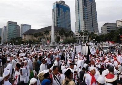 تطبيق للإبلاغ عن الأديان المضللة يثير المخاوف في أندونيسيا