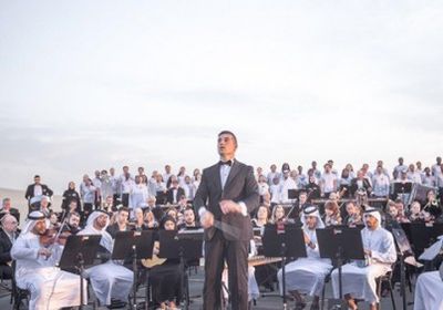 190 دولة تعزف نشيد الإمارات بالصحراء احتفالاً باليوم الوطني الـ47 (فيديو)