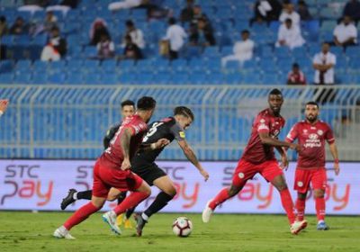 الشباب السعودي يتعادل مع الاتفاق 2-2 في الدوري