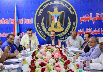 شاهد.. بن بريك يرأس اجتماع الهيئة الإدارية الدوري