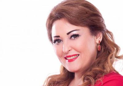 الفنانة نهال عنبر تطمئن الجمهور على الحالة الصحية لابنها حسام الحسيني "فيديو"
