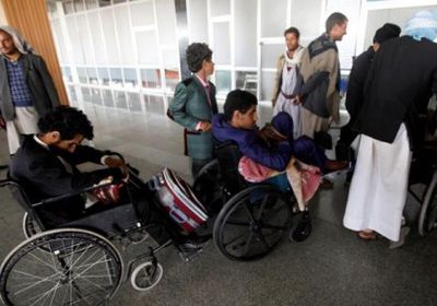 أول صورة لجرحى الحوثي بمطار صنعاء