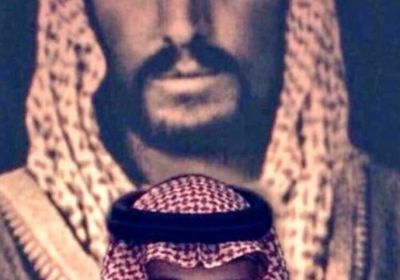 شاهد.. صورة متداولة لمؤسس السعودية بصحبة "بن سلمان"