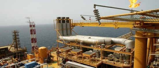 سياسي: قطر تخشى سحب بساط قوة الغاز منها