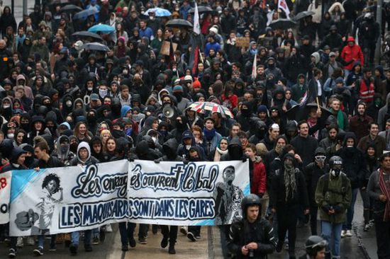 واشنطن بوست: احتجاجات فرنسا تمثل أزمة كبرى للديمقراطية الغربية