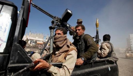 ناشطة: الحوثيون يختطفون المواطنين من منازلهم