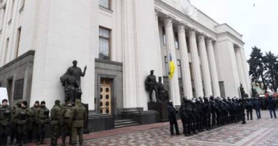 البرلمان الأوكراني يقر قانون بإنهاء معاهدة الصداقة مع روسيا