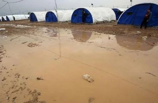 مخيمات النازحين بالعراق تتضرر بفعل السيول
