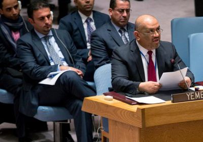 "الشرعية" تقبل بتنسيق أممي في إدارة الحديدة