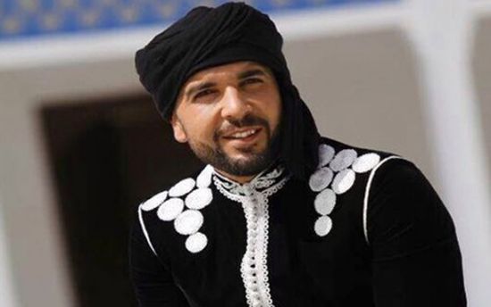 عبد الحفيظ الدوزي يحصد لقب أفضل فنان مغربي في جوائز داف باما