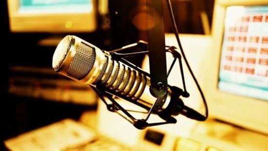 الجمل: انطلاق إذاعة "هنا عدن" لمحافظات الجنوب