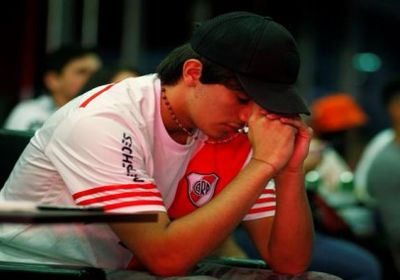 تعرض مشجع أرجنتيني لأزمة قلبية خوفاً من مباراة السوبر كلاسيكو
