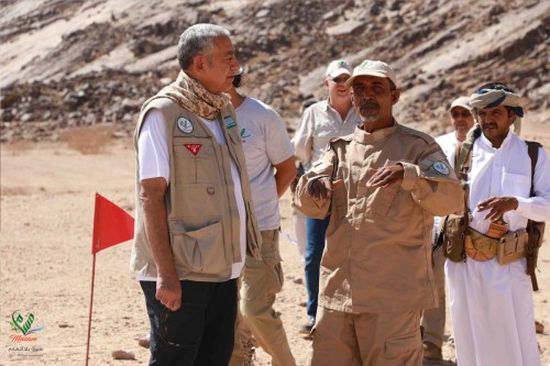 شاهد.. زيارات ميدانية لمدير عام مشروع نزع الألغام في اليمن