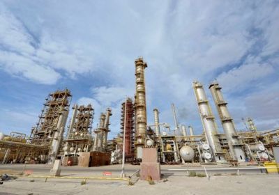 مسؤول ليبي يكشف حقيقة إغلاق حقل "شرارة" النفطي