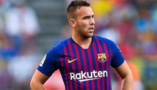 لاعب برشلونة يكشف السر وراء عودة ديمبلي