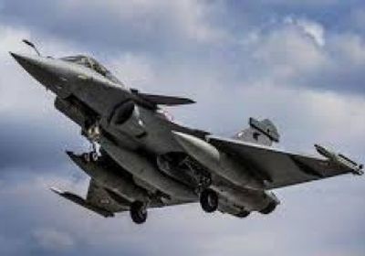 التحالف العربي.. يدمر مستودع أسلحة للحوثيين بصعدة