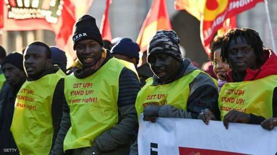 السترات الصفراء تجتاح إيطاليا للمطالبة بحقوق المهاجرين