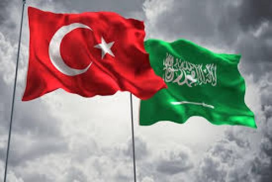 صحفي سعودي يُهاجم تركيا.. لهذا السبب