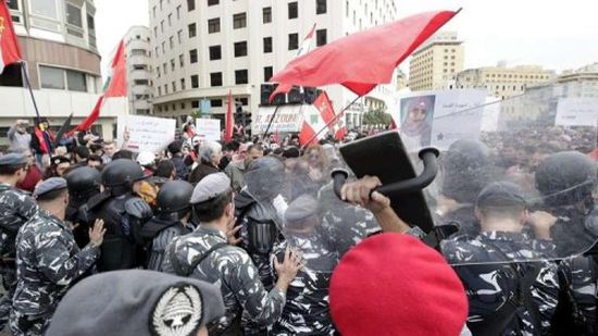 "الرايات الحمراء" تتوعد السلطات اللبنانية بتصعيد الاحتجاجات